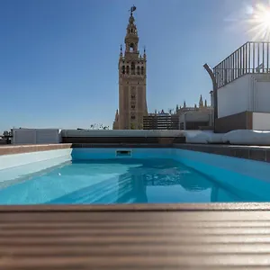 Giralda Apartment